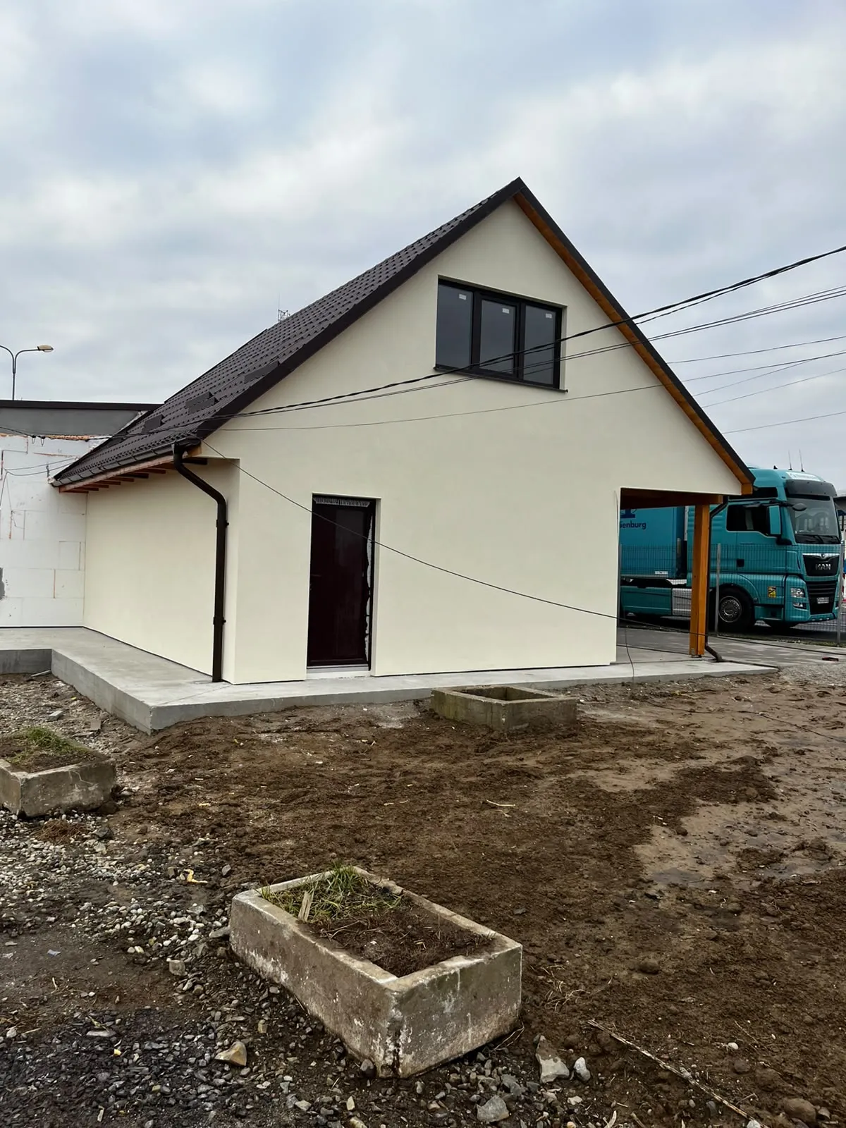 Exterior renovat